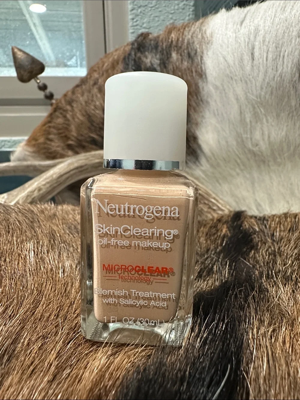 Neutrogena SkinClearing Foundation - Shade 40